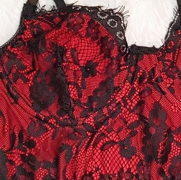 Lacey Bralette with Underwire & Mesh Back, Medium, Red & Black - Picture 3 of 4